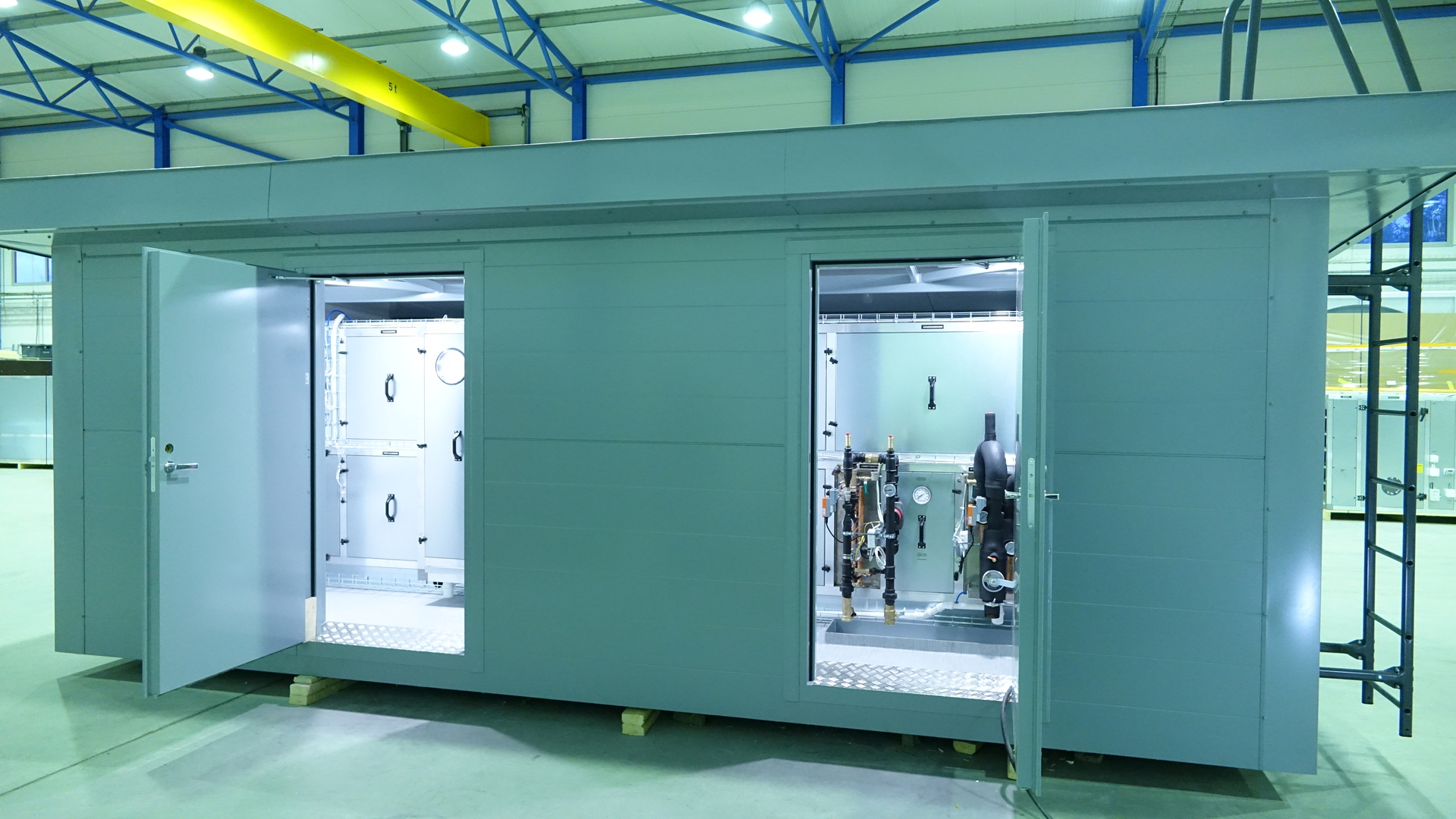 Kevytkattokoje ovet auki